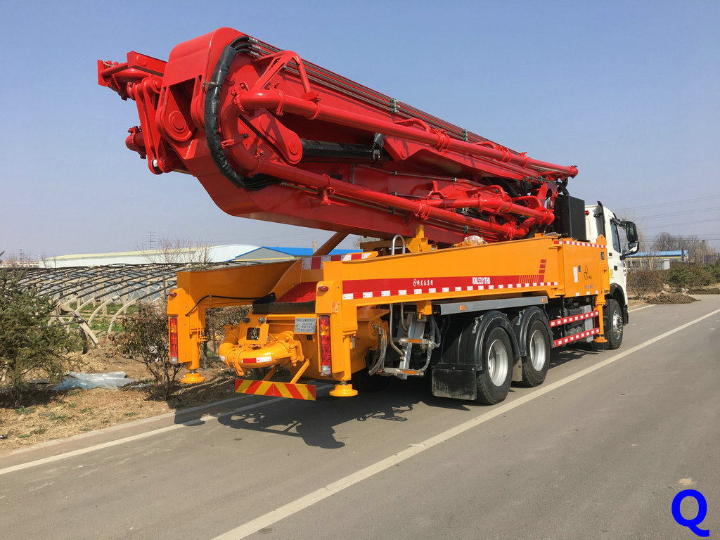 小型混凝土泵車，混凝土泵車，小型泵車，天泵